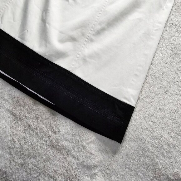 White House Black Market Skirt – Contrast Button Trim – NWT – Size 2 – Lined - Picture 6 of 11